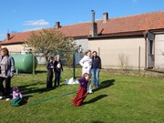 Čarodějnické odpoledne s rodiči na školní zahradě